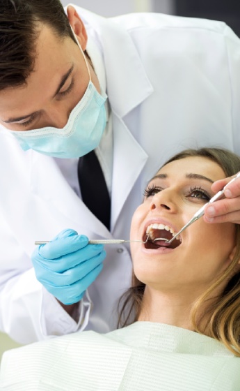 zobne krone in mostički-postopek-dental implants center